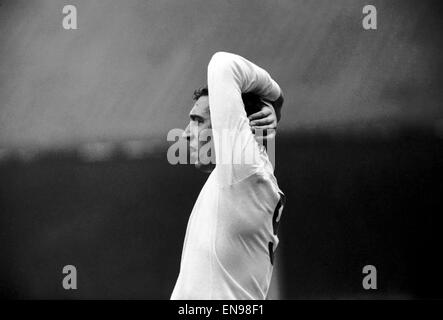 Englische League Division One Match an der White Hart Lane. Tottenham Hotspur 2 V West Ham United 0. Martin Chivers von Sporen 29. Dezember 1973. Stockfoto