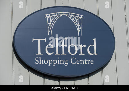 England, Shropshire, Telford, Einkaufszentrum Zeichen Stockfoto