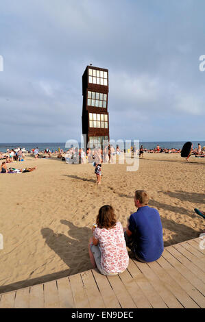 Skulptur 'L´estel Ferit' (der Verwundeten Stern), Barcelona, Katalonien, Spanien. Stockfoto