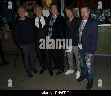 New York, NY - 29. April 2015: Spandau Ballet-Band: Gary Kemp, Martin Kemp, Steve Norman, Tony Hadley, John Keeble besuchen Screening der jungen Seele des Abendlandes an Independent Film Center in Manhattan Stockfoto