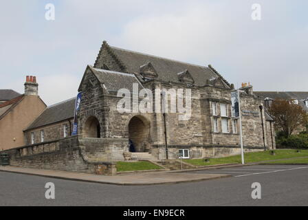 Außenseite von Andrew Carnegie Geburtsort Museum in Dunfermline Fife Schottland April 2015 Stockfoto