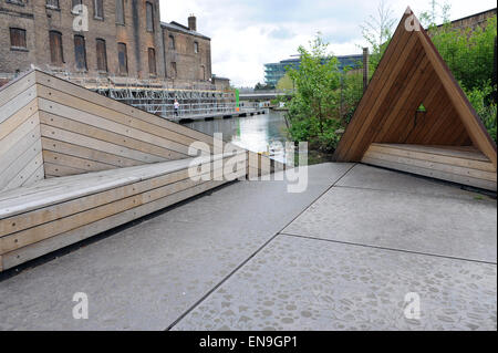 Viewpoint - eine Provision vom Finish Institute in London und die Architektur-Stiftung. Es ist eine schwimmende Plattform für die Anzeige Stockfoto