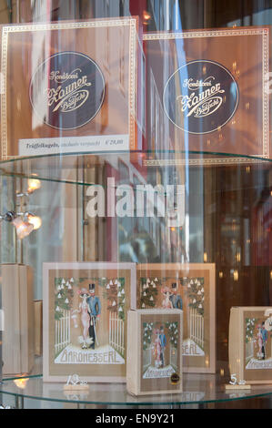 Schaufenster der Konditorei Zaunerwith schachteln Pralinen, Bad Ischl, Österreich Stockfoto