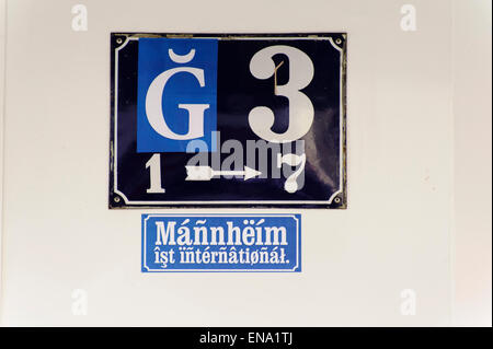 Straßennamenschild, Mannheim, Baden-Württemberg, Deutschland | internationalen Mannheim, Baden-Württemberg, Deutschland Stockfoto