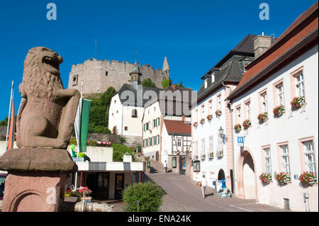 Lindenfels Burg Lindenfels mit und Löwenbrunnen, Odenwald, Hessen, Deutschland Stockfoto