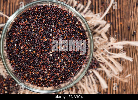 Teil des ungekochten schwarze Quinoa (detaillierte Nahaufnahme erschossen) Stockfoto