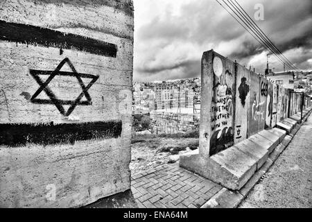 Palästina. 22. März 2011. Ein Blick von Hebron eine Pause in der Wand in H2. 22. März 2011. Westjordanland, Palästina. © Gabriel Romero/ZUMA Draht/Alamy Live-Nachrichten Stockfoto