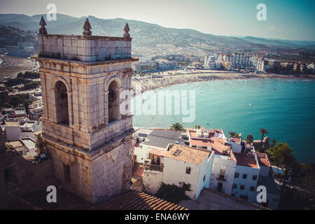 Glockenturm, Penyscola Dorfansichten von der Burg, Provinz Valencia, Spanien Stockfoto