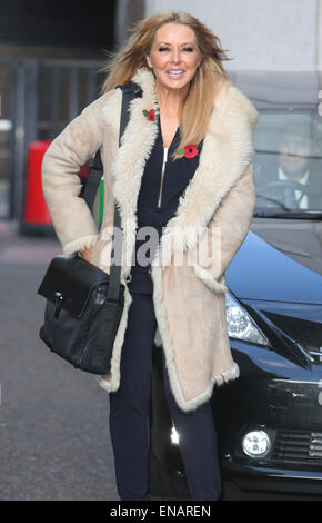 Carol Vorderman außerhalb ITV Studios mit: Carol Vorderman wo: London, Vereinigtes Königreich bei: 27. Oktober 2014 Stockfoto