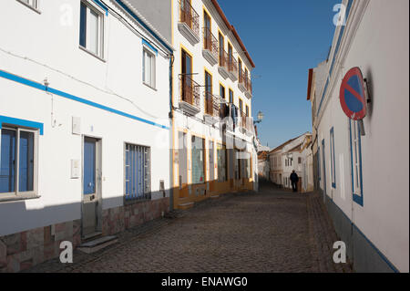 Blick auf das Dorf von Aljezur, Bezirk Faro, Portugal. Stockfoto