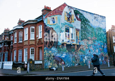 Big Splash Straße Wandbild in Glenelg Straße von Christine Thomas 1985 in Brixton South London Stockfoto