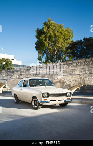 Ford Escort MKI Malta in weiß. Stockfoto