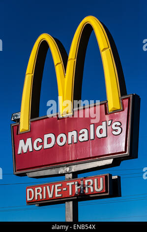 McDonalds-Beschilderung-Logo. Stockfoto