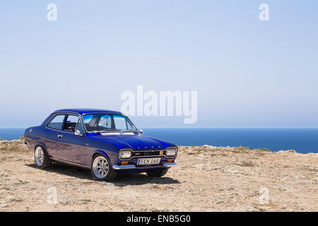 Ford Escort MKI in Malta auf Dingli Cliffs. Stockfoto