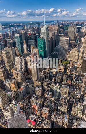 Die Wolkenkratzer ragen über Midtown Manhattan, New York City - USA. Stockfoto