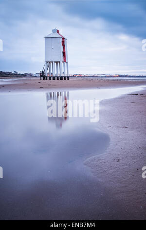 Die niedrige Leuchtturm am Burnham am Meer in Somerset Stockfoto