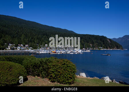 Deep Cove ist ein charmantes Dorf in der Nähe von Vancouver befindet sich am Fuße des Mount Seymour Provincial Park Stockfoto