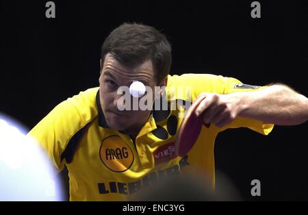 2. Mai 2015 - Suzhou, Volksrepublik China - World Table Tennis Suzhou 2015, Männer s Einzel-Viertelfinale, Spiel zwischen TIMO BOLL, GER Vs CHN, ZHONDONG FAN, gewann Fan Timo 2 - 4. © Marcio Machado/ZUMA Draht/Alamy Live-Nachrichten Stockfoto