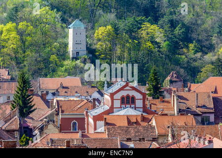 Der Schwarze Turm (rumänische Turnul Negru) entstand im Jahre 1494 auf einem Felsen am Starja Hill, in der Nähe der Schmiede-Bastion. Stockfoto