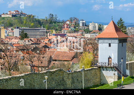 Brasov ist die 8. größte rumänische Stadt. Brasov befindet sich im zentralen Teil des Landes. Es ist umgeben von den südlichen Stockfoto