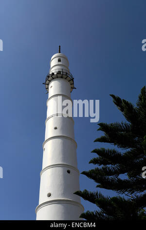 Der Bhimsen Turm oder Dharahara Tempel, Thamel Bezirks, alte Stadt, Stadt Kathmandu, Nepal, Asien. Stockfoto