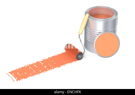 Kann mit orange Farbe und Roller Pinsel isoliert auf weißem Hintergrund Stockfoto