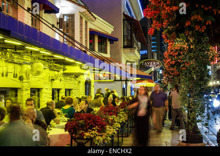 Chicago Illinois, Gold Coast Historic District, Nachbarschaft, Nachtleben abends nach Einbruch der Dunkelheit, Restaurants, Tavern on Rush, Carmines, Restaurants Stockfoto