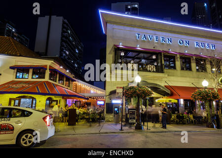 Chicago Illinois, Gold Coast Historic District, Nachbarschaft, Nachtleben abends nach Einbruch der Dunkelheit, Abendessen, Tavern on Rush, Restaurant Restaurants Essen Essen Stockfoto