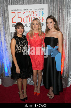 25. Internationaler Frauentag Media Foundation Mut in Journalism Awards im Beverly Hilton Hotel - Anreise mit: Rashida Jones, Kate Hudson, Olivia Wilde wo: Los Angeles, California, Vereinigte Staaten von Amerika bei: 28. Oktober 2014 Stockfoto