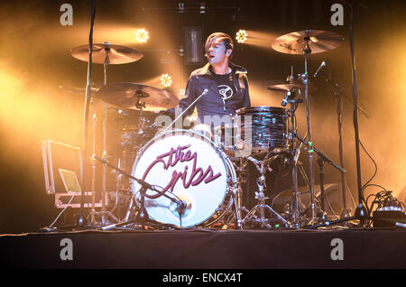 Leeds, UK. 2. Mai 2015. Die Krippen durchführen live in Leeds Town Hall im Rahmen der live bei Leeds 2015 Credit: Gary Mather/Alamy Live News Stockfoto