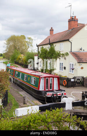 Astwood Schleusenwärter Hütte an der Worcester und Birmingham Kanal in der Nähe von Droitwich, Worcestershire, England, UK Stockfoto