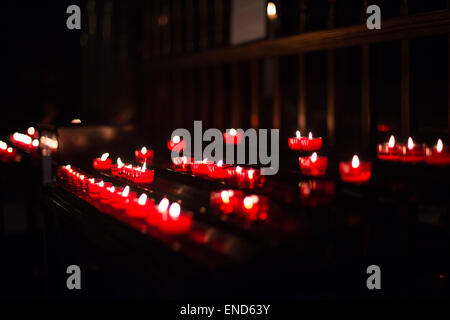 Kerzen in der Westminster Cathedral, London Stockfoto