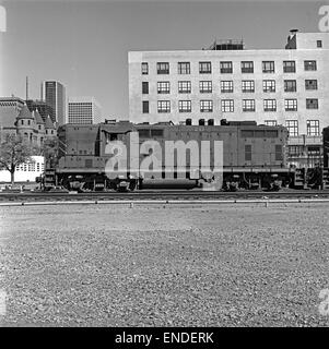 Der Diesel Electric Road Switcher Nr. 237 der Missouri Pacific Railroad ist auf diesem Foto abgebildet. Die Lokomotive war ein wichtiger Bestandteil des Betriebs von MOPAC, da sie einen effizienten Bahnwechsel auf den Werften des Unternehmens ermöglichte. Stockfoto