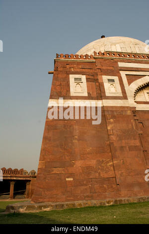 Mausoleum von Ghiyath al-Din Tughluq Tughluqabad Stockfoto