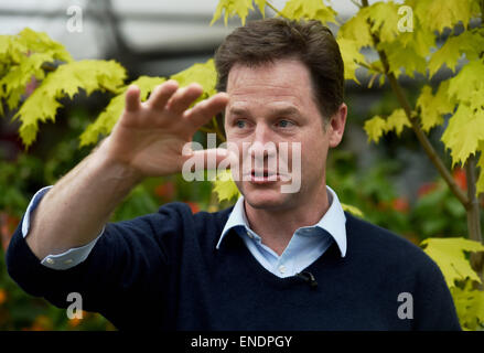 Newhaven Sussex UK Besuch 3. Mai 2015 - Nick Clegg der Führer der Liberaldemokraten und stellvertretenden Ministerpräsidenten bei seinem in Paradise Park Centre Newhaven heute Stockfoto