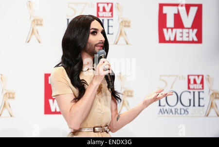 Conchita Wurst bei den 2015 späterem Awards in Melbourne, Australien 3. Mai 2015. Stockfoto