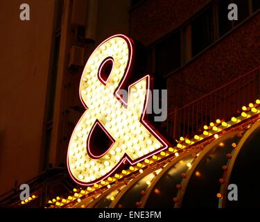 Teil des Zeichens an das Four Queens Hotel and Casino in Las Vegas Stockfoto