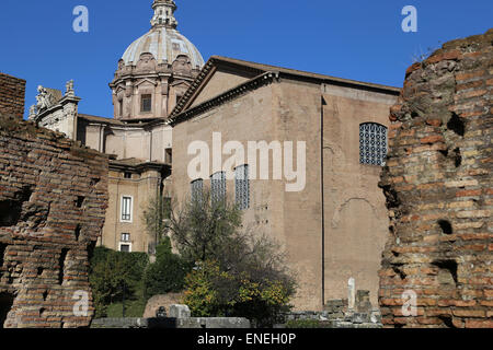 Italien. Rom. Curia Julia oder Kurie. Dem Senat-Haus in der antiken Stadt Rom. Das Forum Romanum. Stockfoto