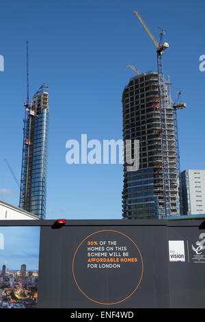 Ein Blick auf die Lexikon und Canaletto Hochhaus Luxus Gehäuse Towers im Bau in der Nähe der neuen 250 City Road-Baustelle in Islington London EC1V England UK KATHY DEWITT Stockfoto