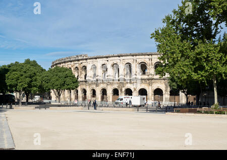 Die Arena von Nimes ist ein römisches Amphitheater befindet sich in der französischen Stadt Nimes. Stockfoto