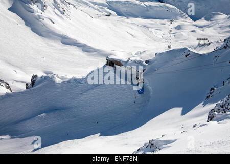 Seilbahn zur Bergstation der Valluga St. Anton Arlberg Österreich reisen Stockfoto