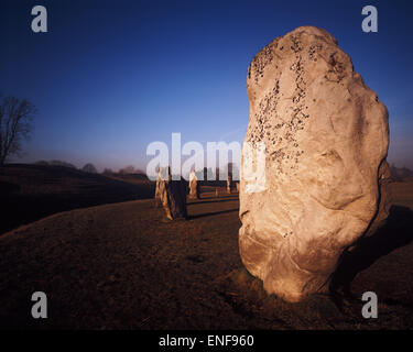 Wiltshire ist eine Zählung im Westen von England und die antiken Monumente von Stonehenge und Avebury Boote. Stockfoto