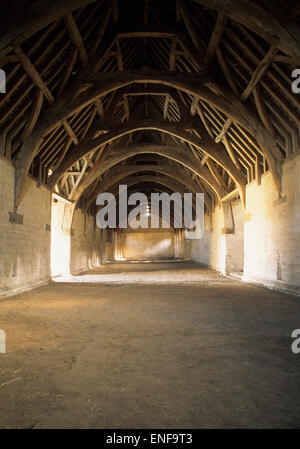 Wiltshire ist eine Zählung im Westen von England und die antiken Monumente von Stonehenge und Avebury Boote. Stockfoto