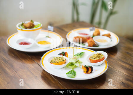 gemischte französische Bretagne Tapas-Snack-Vorspeisen-Auswahl Stockfoto