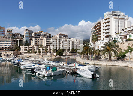 Marina und Wohnung Häuser, Porto Pi, Palma de Mallorca, Mallorca, Balearen, Spanien Stockfoto