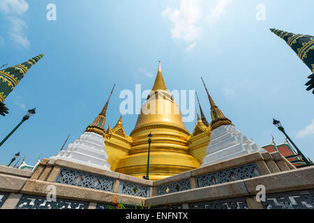 Phra Si Rattana Chedi, Wat Phra Kaeo Tempel, Königspalast, Prasart Phra Thepbidorn, königliches Pantheon, Bangkok, Zentral-Thailand Stockfoto