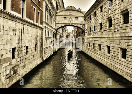 ein Blick auf die Seufzerbrücke in Venedig, Italien Stockfoto