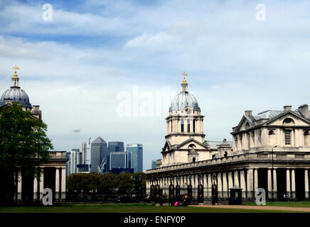 Old Royal Naval College in Greenwich, London Canary Wharf in Ferne Stockfoto