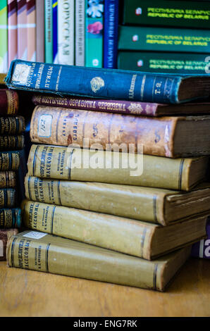 alte antike Bücher im altpreußischen Sprache Stockfoto