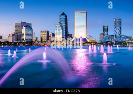 Jacksonville, Florida, USA Skyline am Brunnen der Freundschaft. Stockfoto